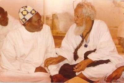 Vistes et ziarras de chefs religieux,Le Khalife avec le Chérif Alwaly HAIDARA de Nimzatt (Mauritanie) 